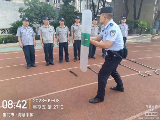 獵鷹護(hù)航秋季開學(xué)，強(qiáng)化駐校保安員培訓(xùn)